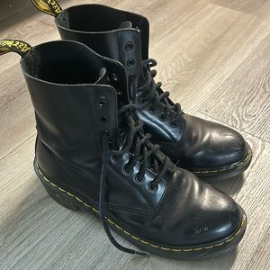 Doc Martens Clemency Boots - Size US 9